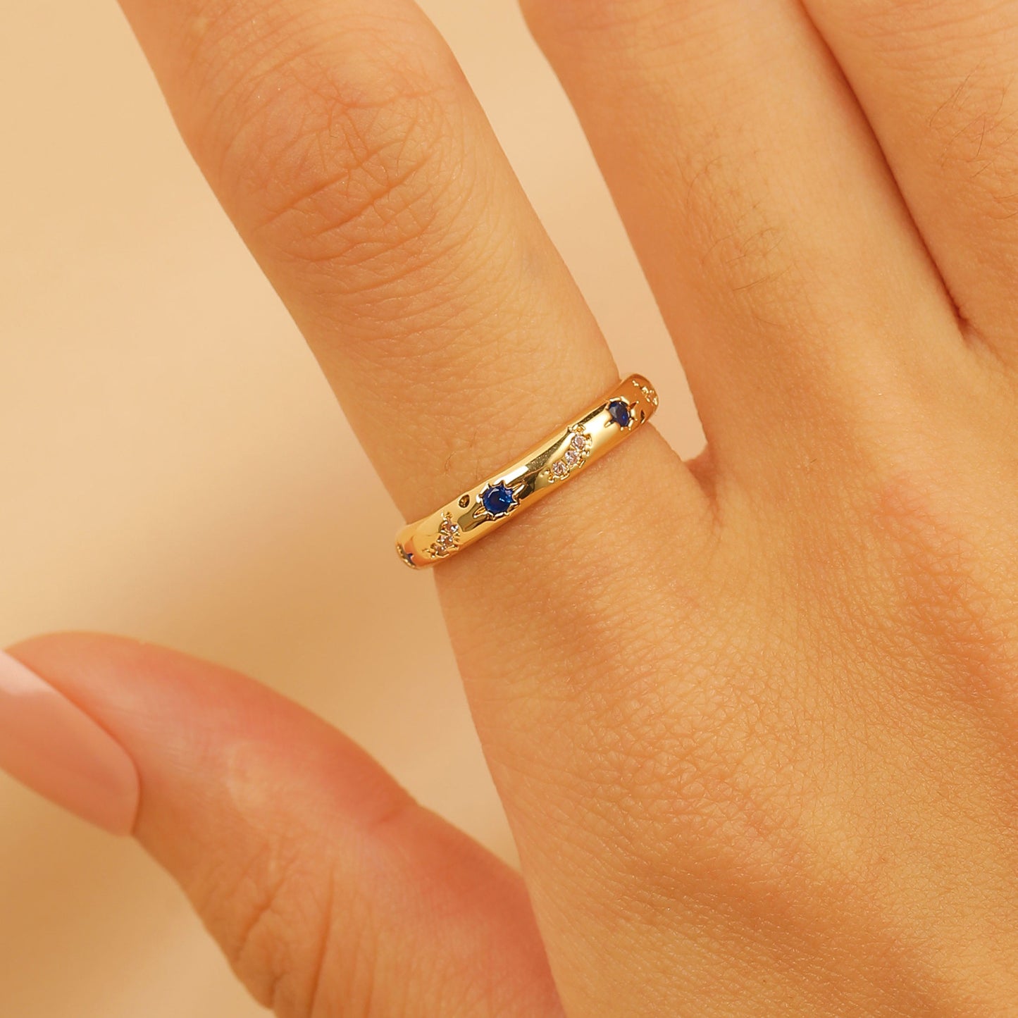 Elegant Sapphire Gold Ring