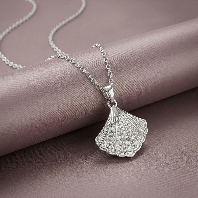 Elegant Shell Necklace