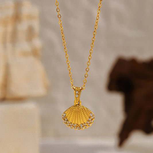 Elegant Shell Necklace