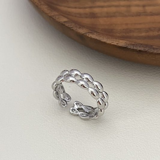 Elegant Silver Ring