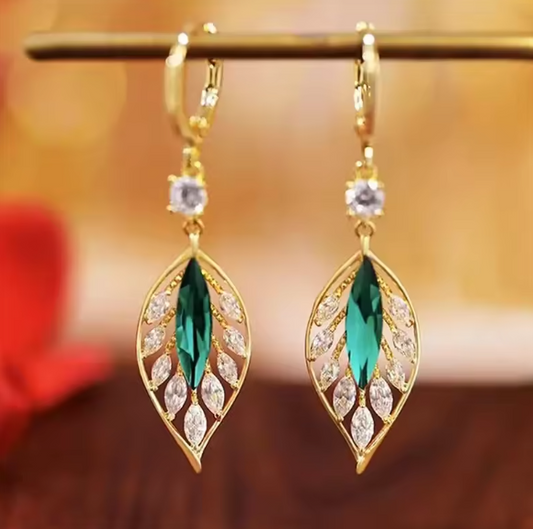 Elegant Temperament Leaf Drop Gold