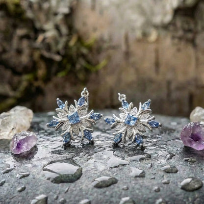 Exquisite White Blue Zircon Snowflake Earrings