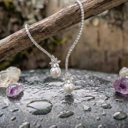 Elegant Shiny Necklace With Pearls Made Of Sterling Silver