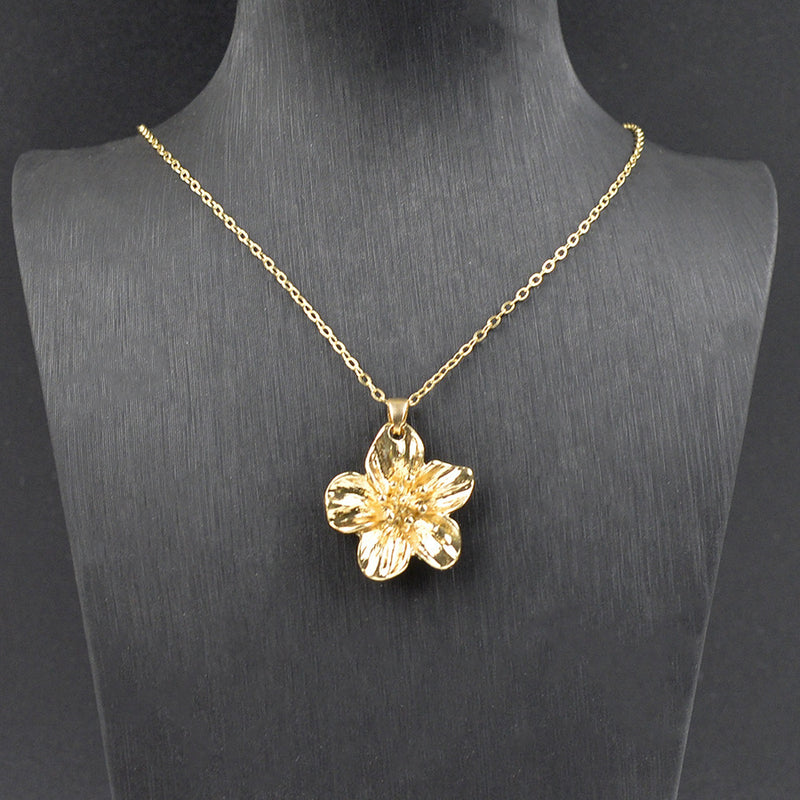 Gold Flower Necklace