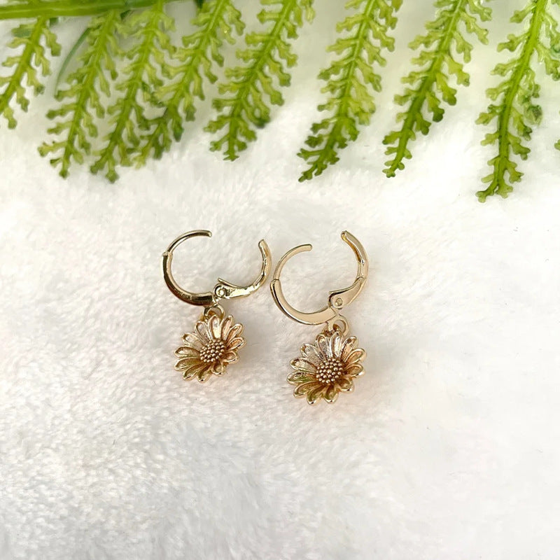 Golden Daisy Earrings