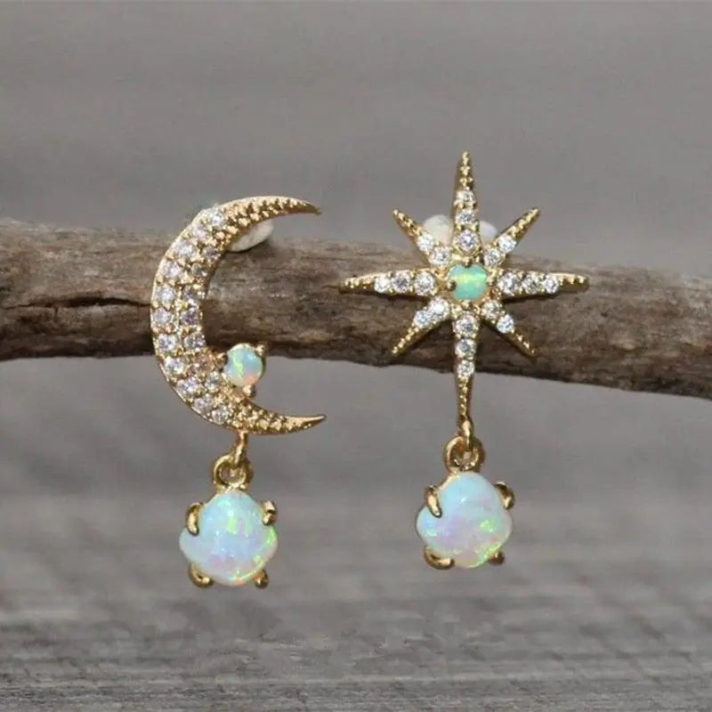 Classic Gold Earrings with Timeless Appeal
