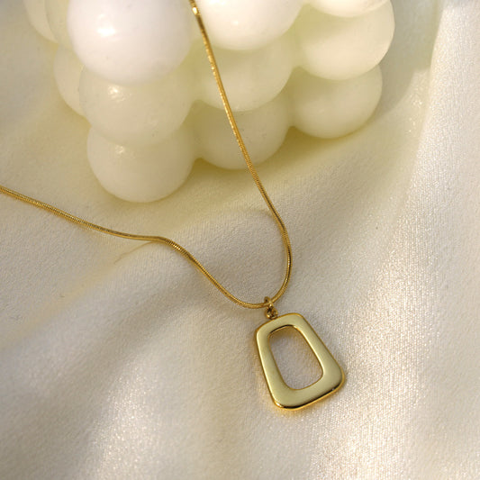 Minimalist Gold Necklace