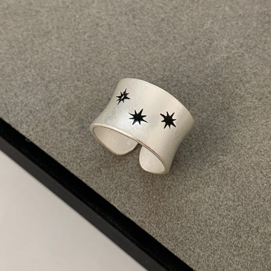 Minimalist Star Ring
