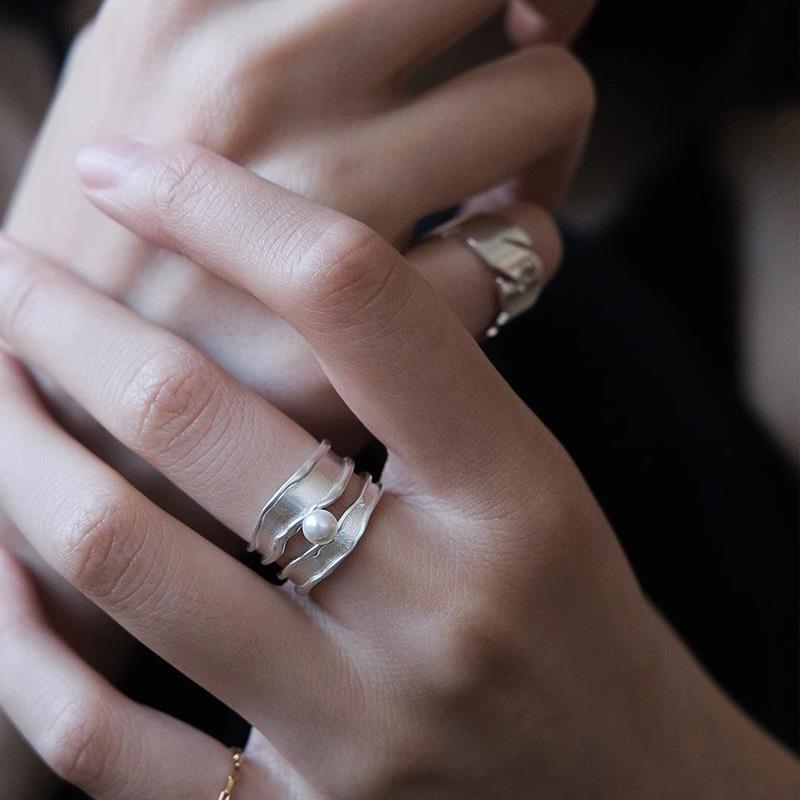 Modern Pearl Ring