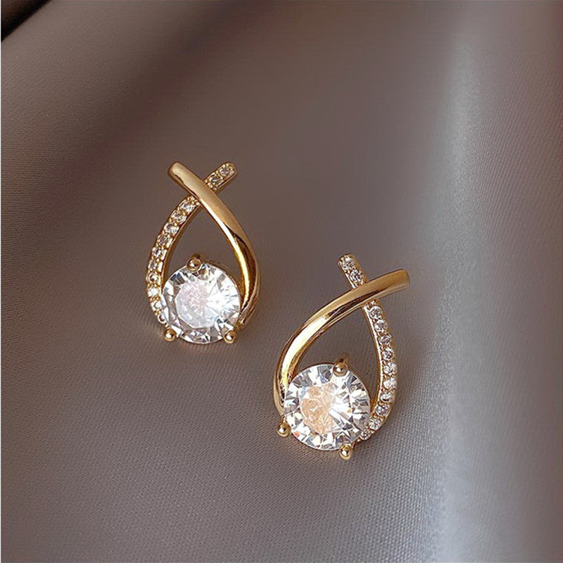 Classic Silver Earring with Timeless Appeal