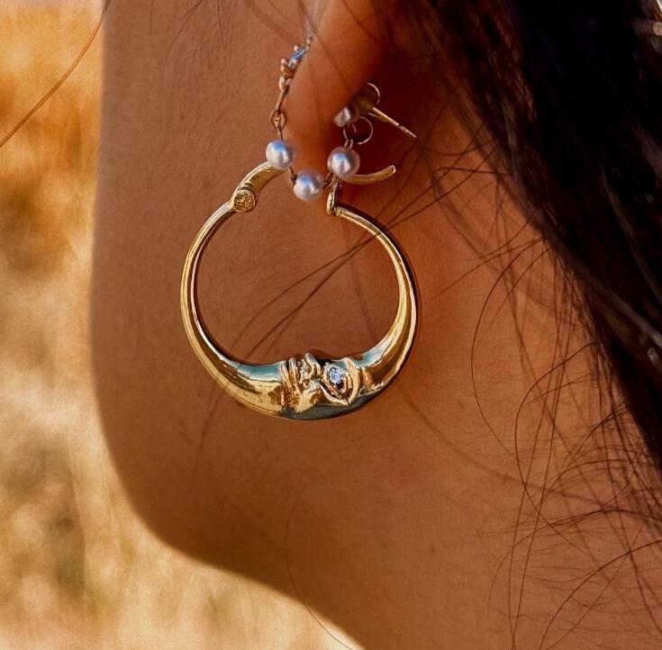 Classic Earring with Timeless Appeal