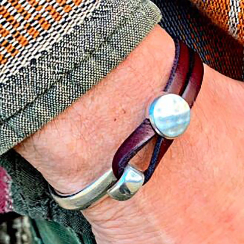 Beautiful Bracelet with Unique Style