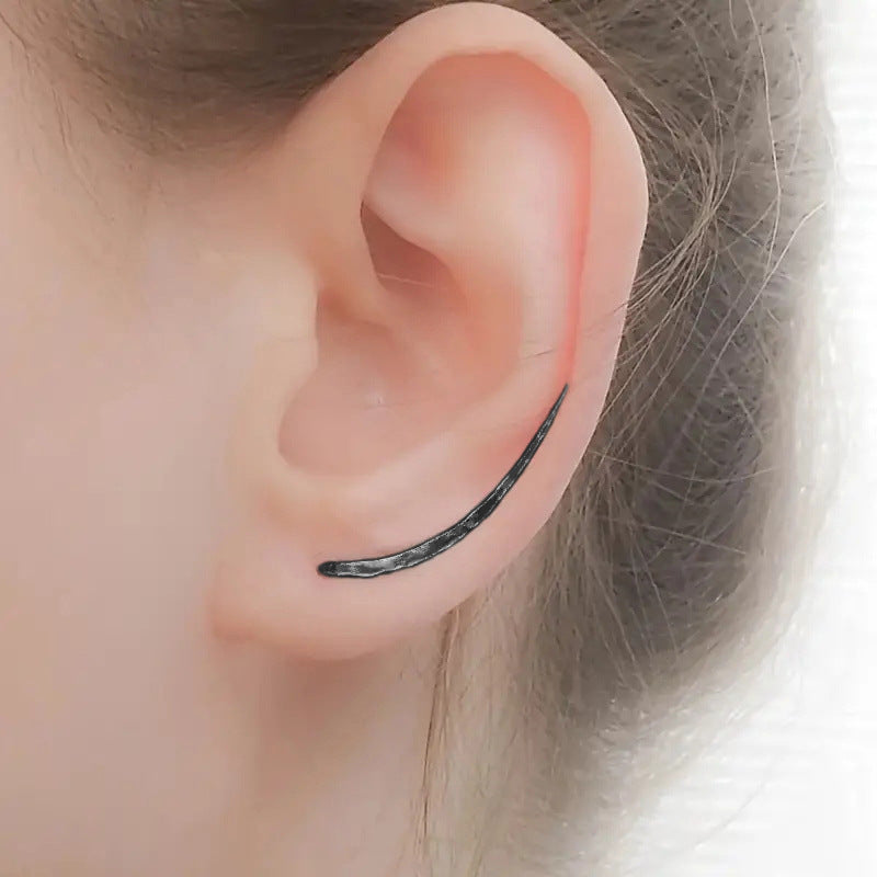 Elegant Minimalist Curved Earring