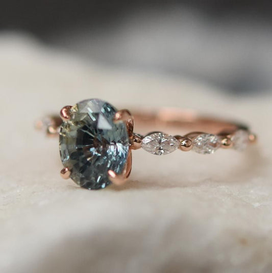 Anello affascinante per ogni occasione