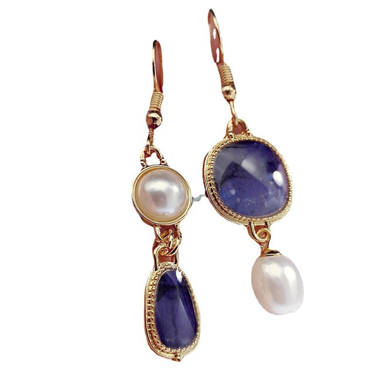 Classic Pearl Earring with Timeless Appeal