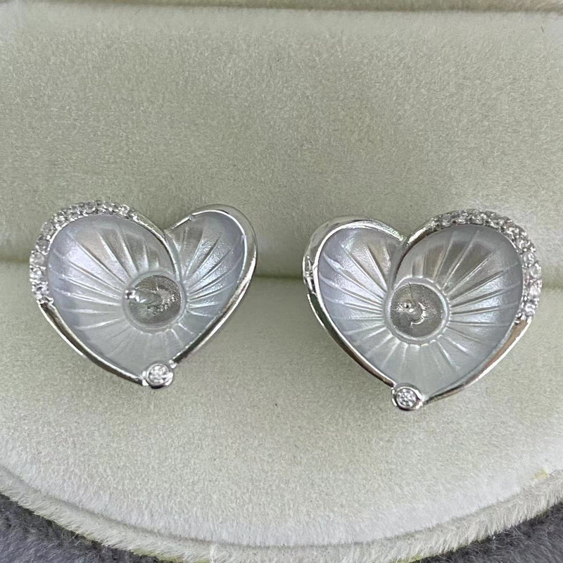Romantic Daisy Heart Earrings