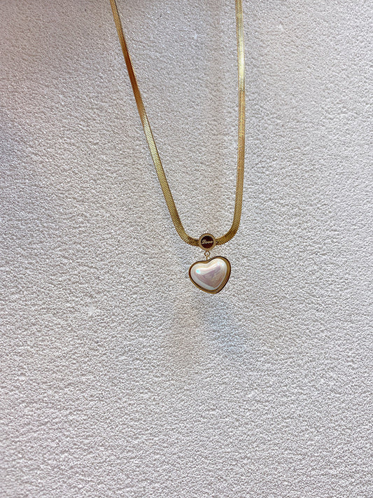 Romantic Pearl Heart Necklace