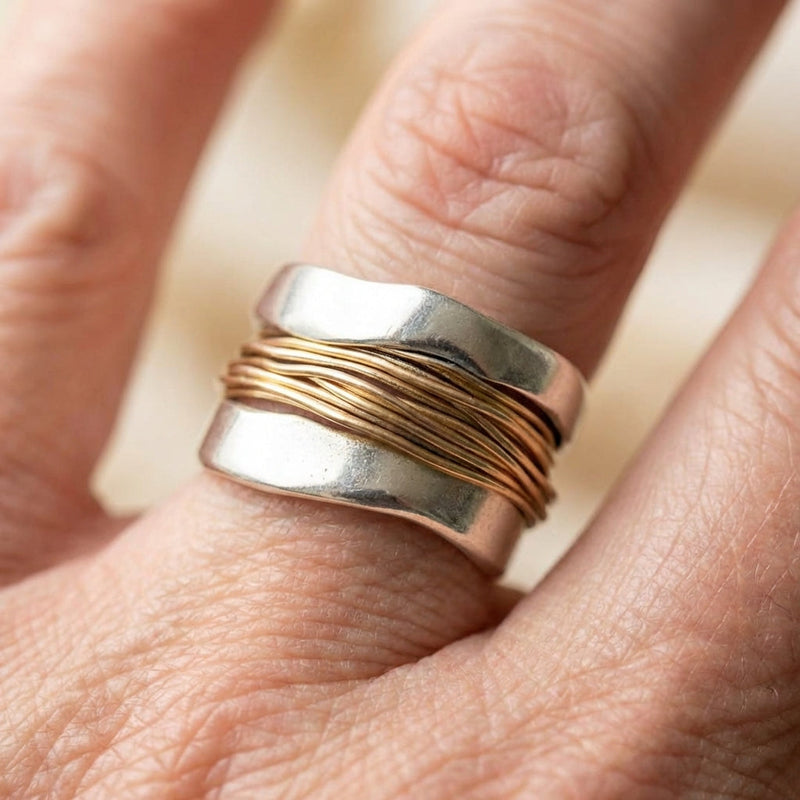 Classic Gold Ring with Timeless Appeal