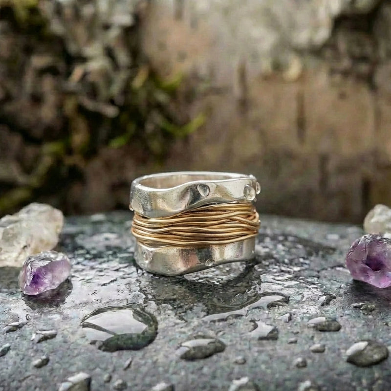 Classic Gold Ring with Timeless Appeal