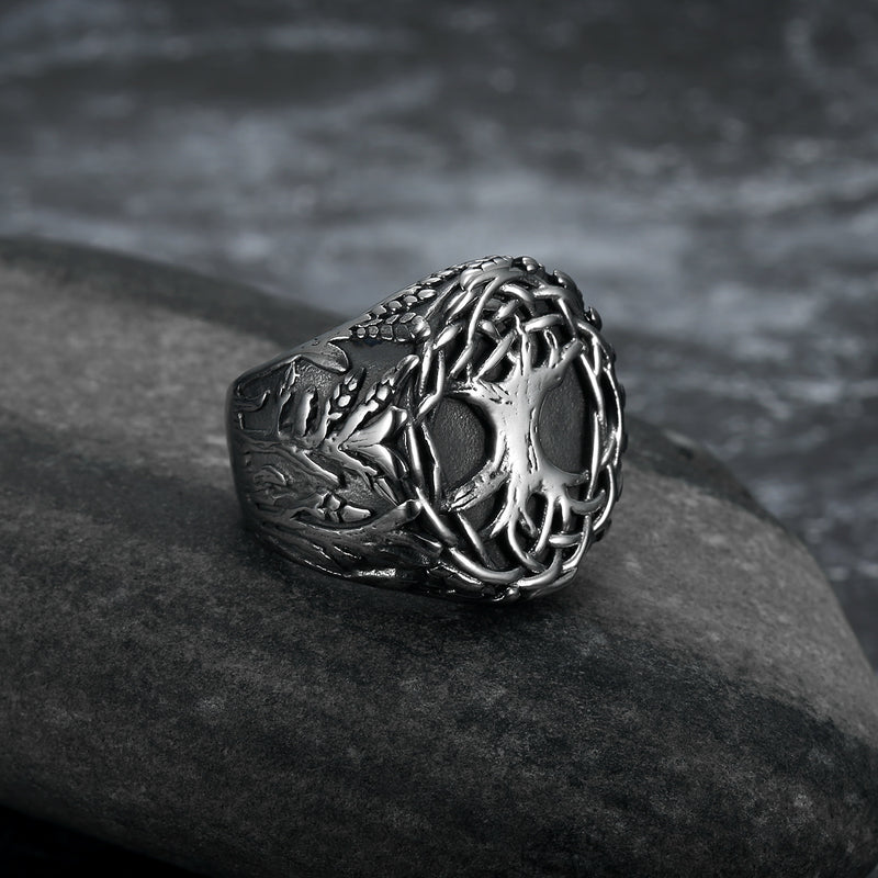 Statement Skull Ring