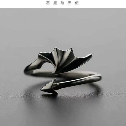 Statement Wing Ring