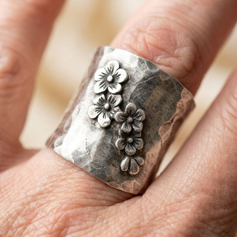 Vintage Daisy Flower Ring