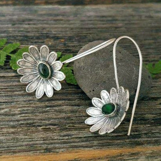Vintage Daisy Green Earrings