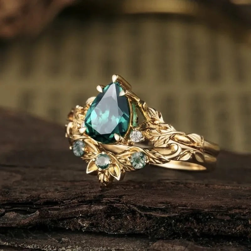 Vintage Floral Green Ring