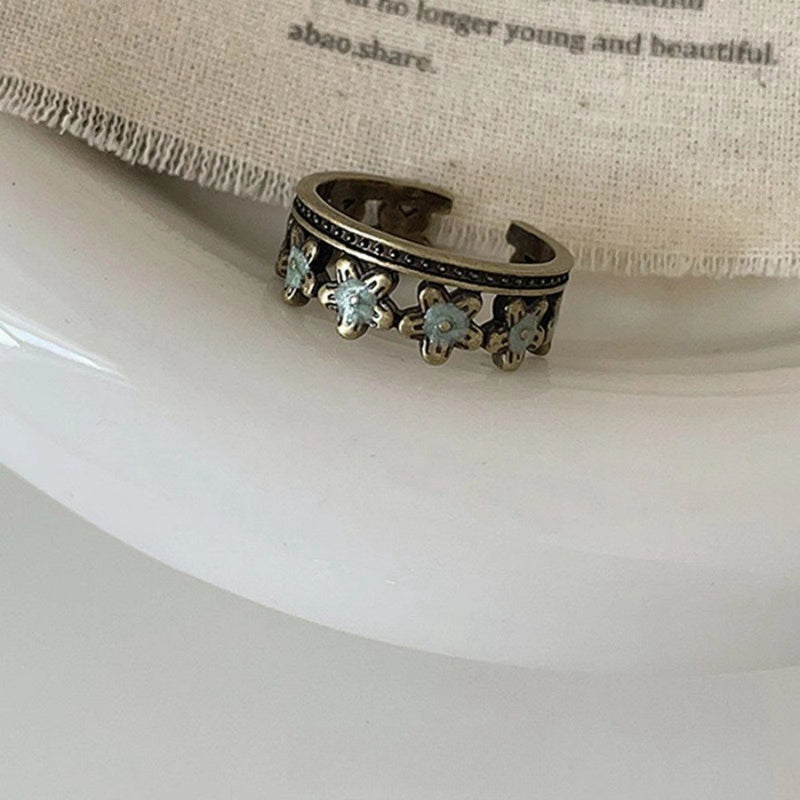 Vintage Flower Ring