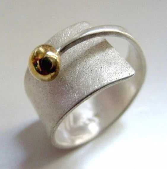 Vintage Gold Bead Ring