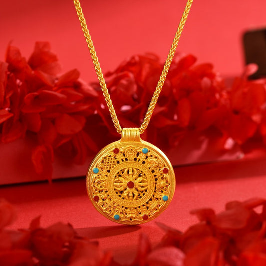 Vintage Gold Pendant Necklace