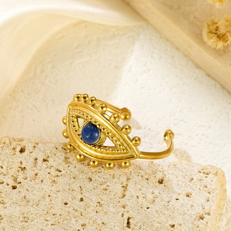 Vintage Gold Sapphire Ring