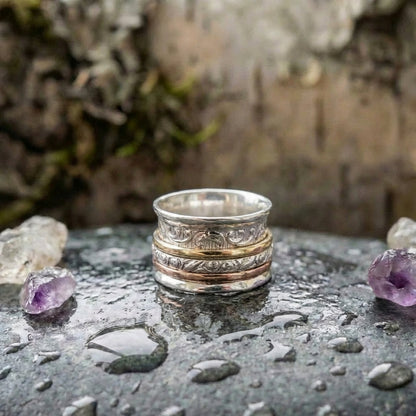A Vintage Gold & Silver Fine Ring