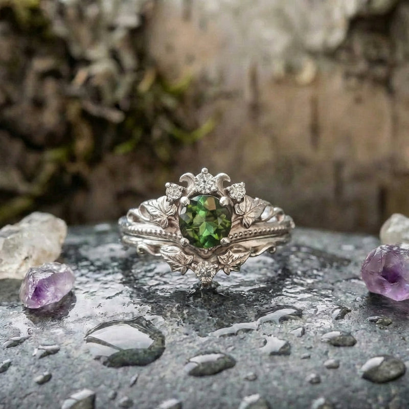 Vintage Green Stone Ring