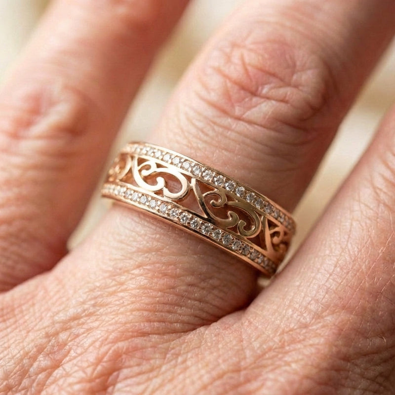 Romantic Gold Ring for Special Moments