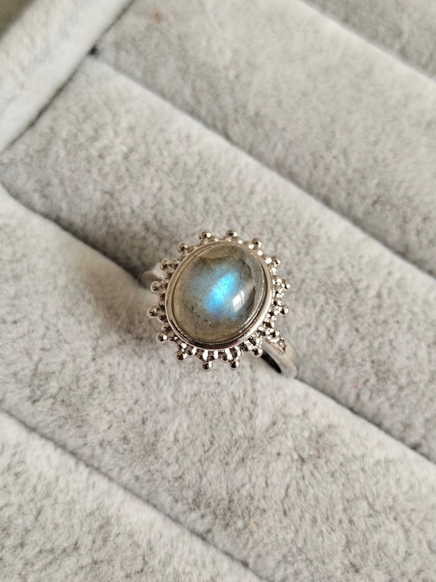 Vintage Labradorite Ring