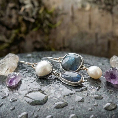 A Vintage Natural Blue Stone Earring Set