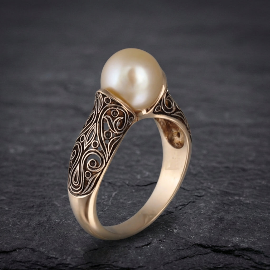 Vintage Pearl Golden Ring