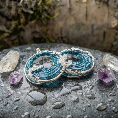 A Vintage Round Ocean Earring Set