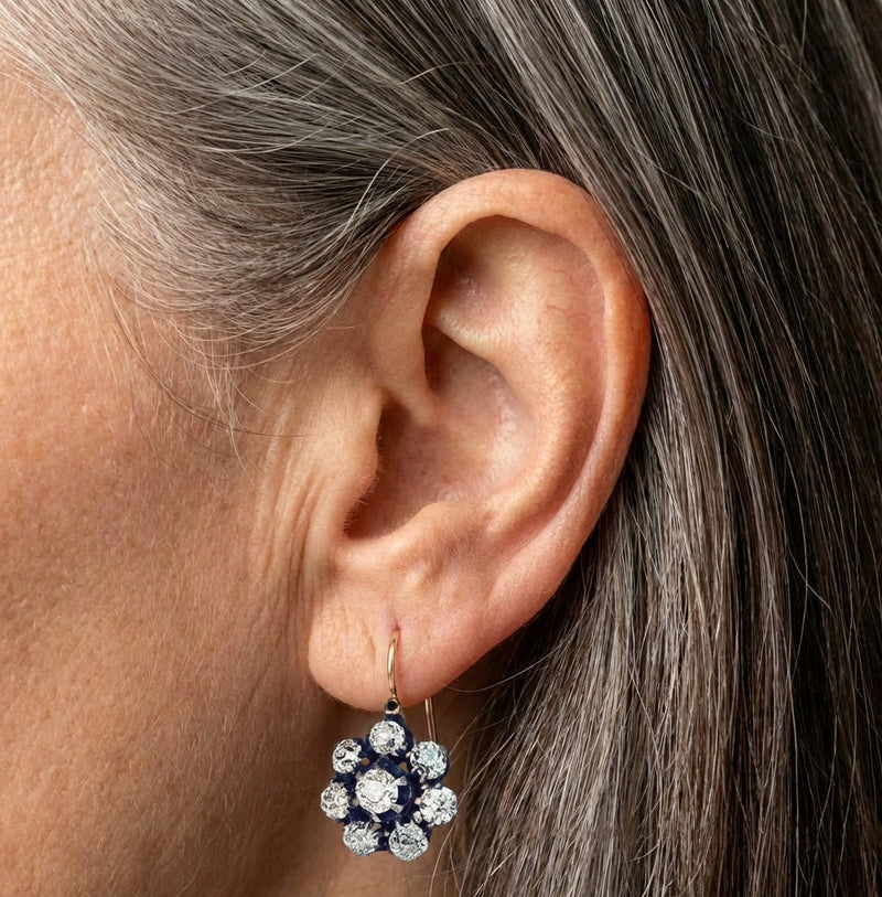 A Vintage Rounded Bright Flower Earrings Set