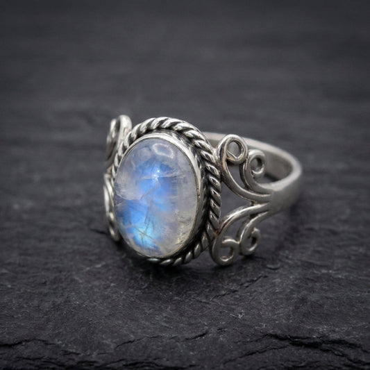 Vintage White Stone Silver Ring