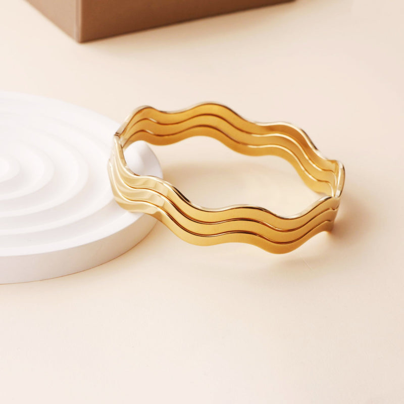 Wavy Gold Bracelet