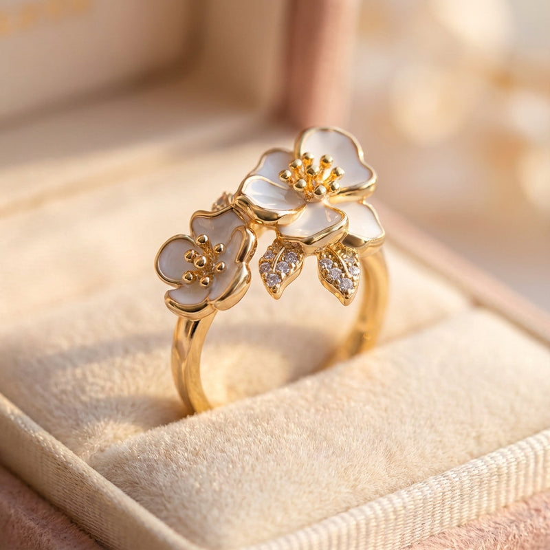 White Blossom Gold Ring