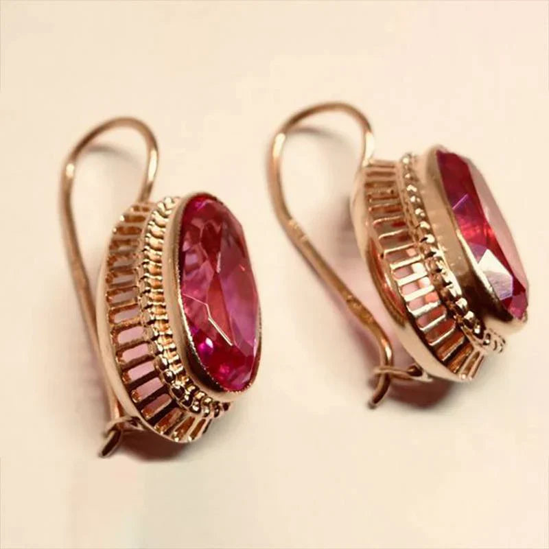 Vintage Red Stone Ring | Gold