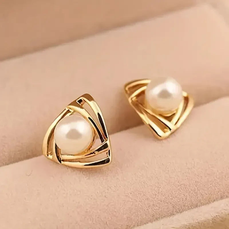 Exquisite Pearl And Gold Earrings | Gold