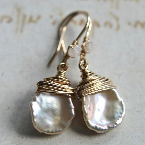Classic Pearl Earring with Timeless Appeal