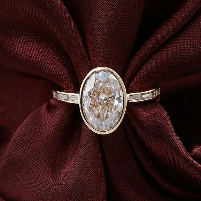 Vintage Mossanite Fine Ring