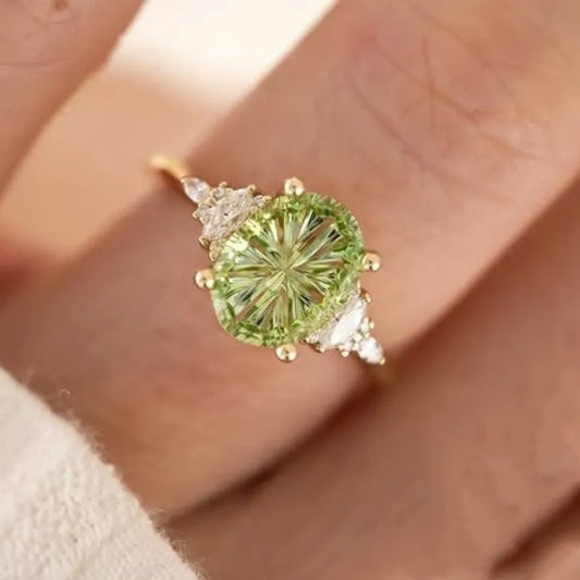 Elegant 14K Gold Green Glass Ring