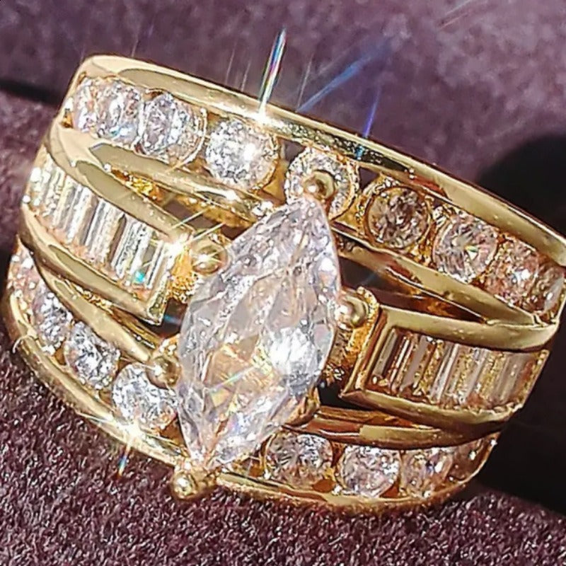 Vintage Inlaid Crystal Gold Ring