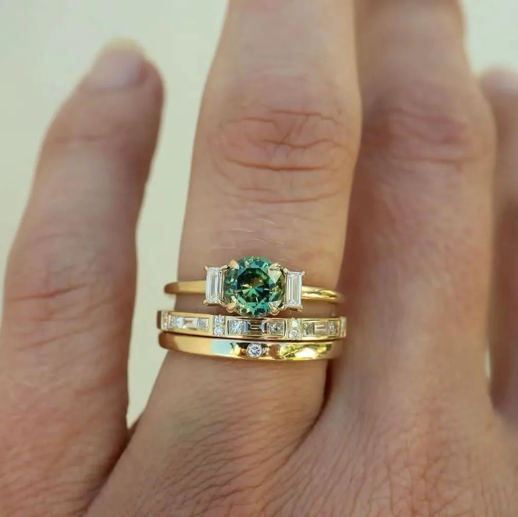 Vintage Green Crystaline Gold Ring